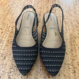 Chic Black and Tan Slingback Flats